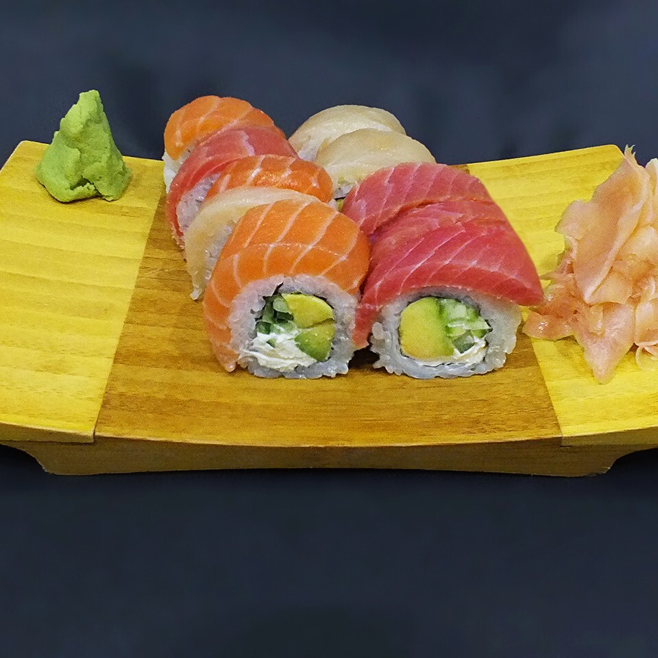150. Rainbow Roll (8 Pcs)