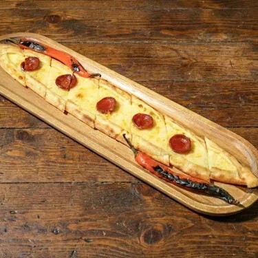 Sucuk Kaşar Pide