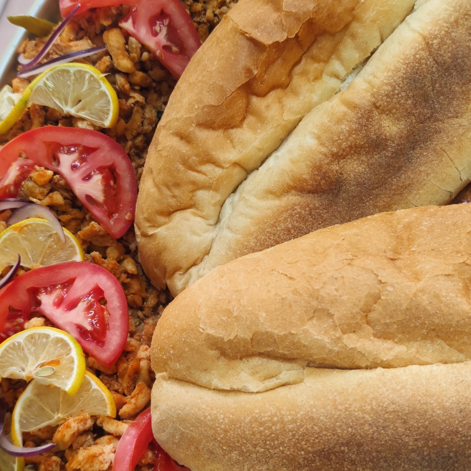 3lü Ekmek Arasi Tavuk Tantuni Menü 3 adet kola 33ml