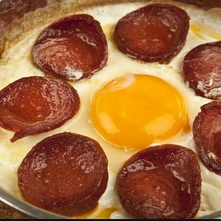 Sucuklu Yumurta