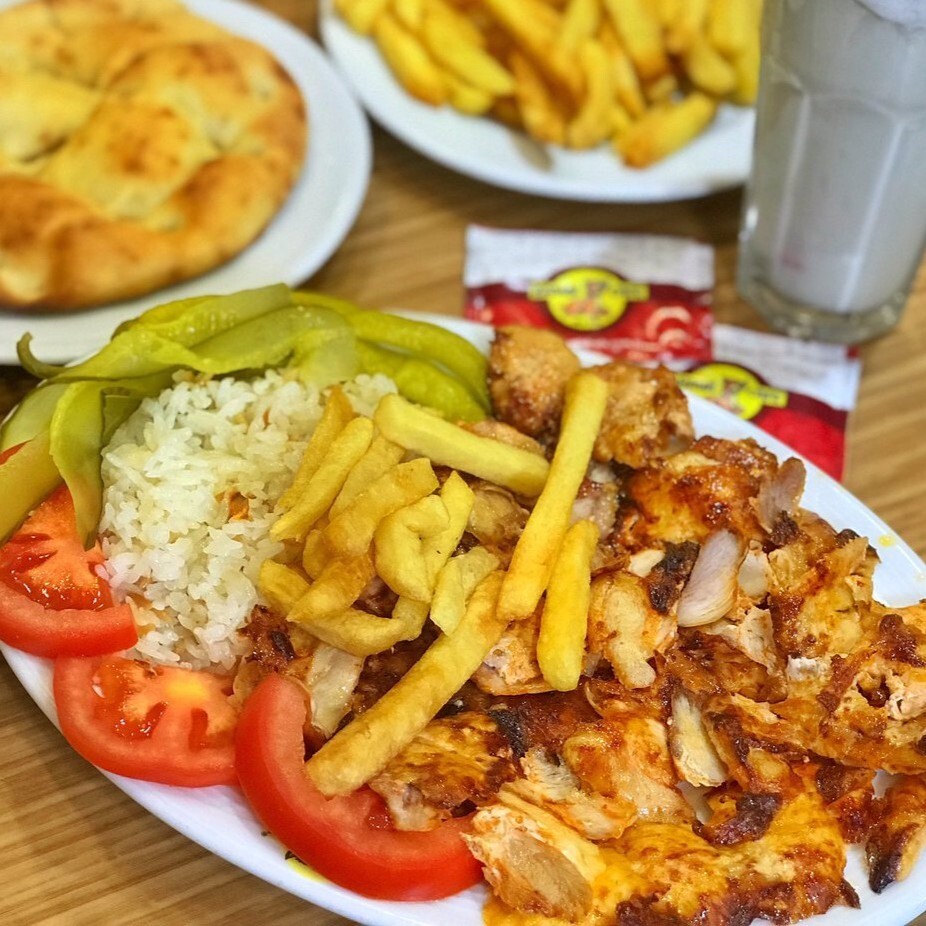 Pilav Üstü Tavuk Döner