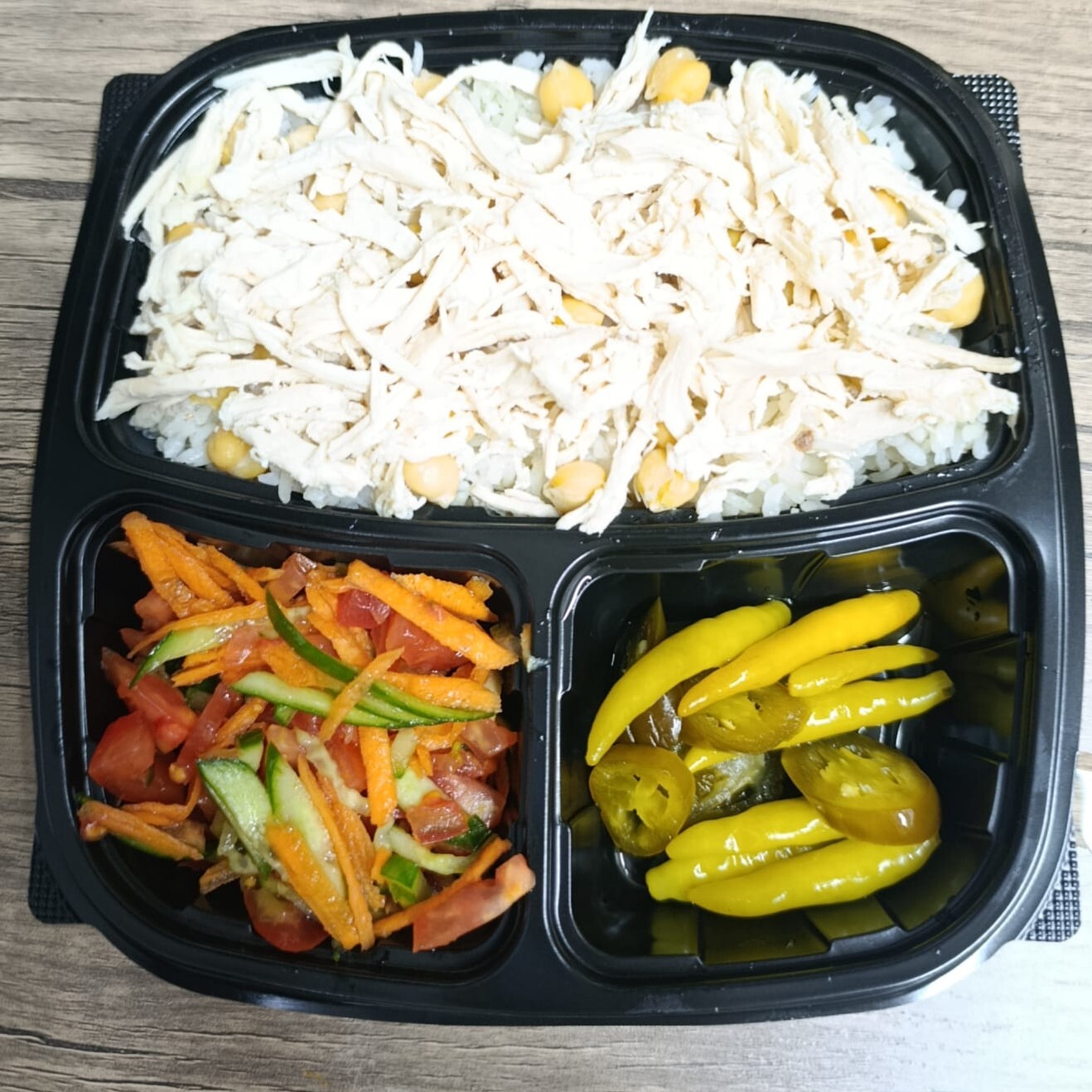 Dayının Tabağında Nohutlu Tavuklu Pilav (200 Gr)