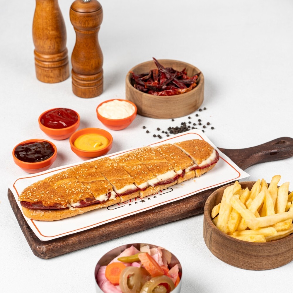 Sucuklu Tost
