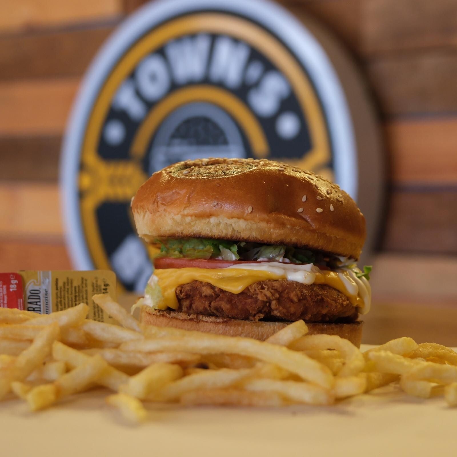 Cheese Tavuk Burger