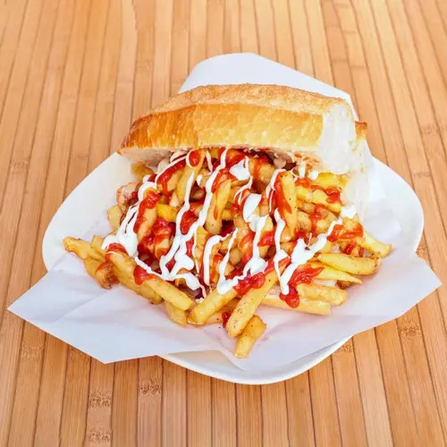 Yarım Ekmek Arası Kaşarlı Patso