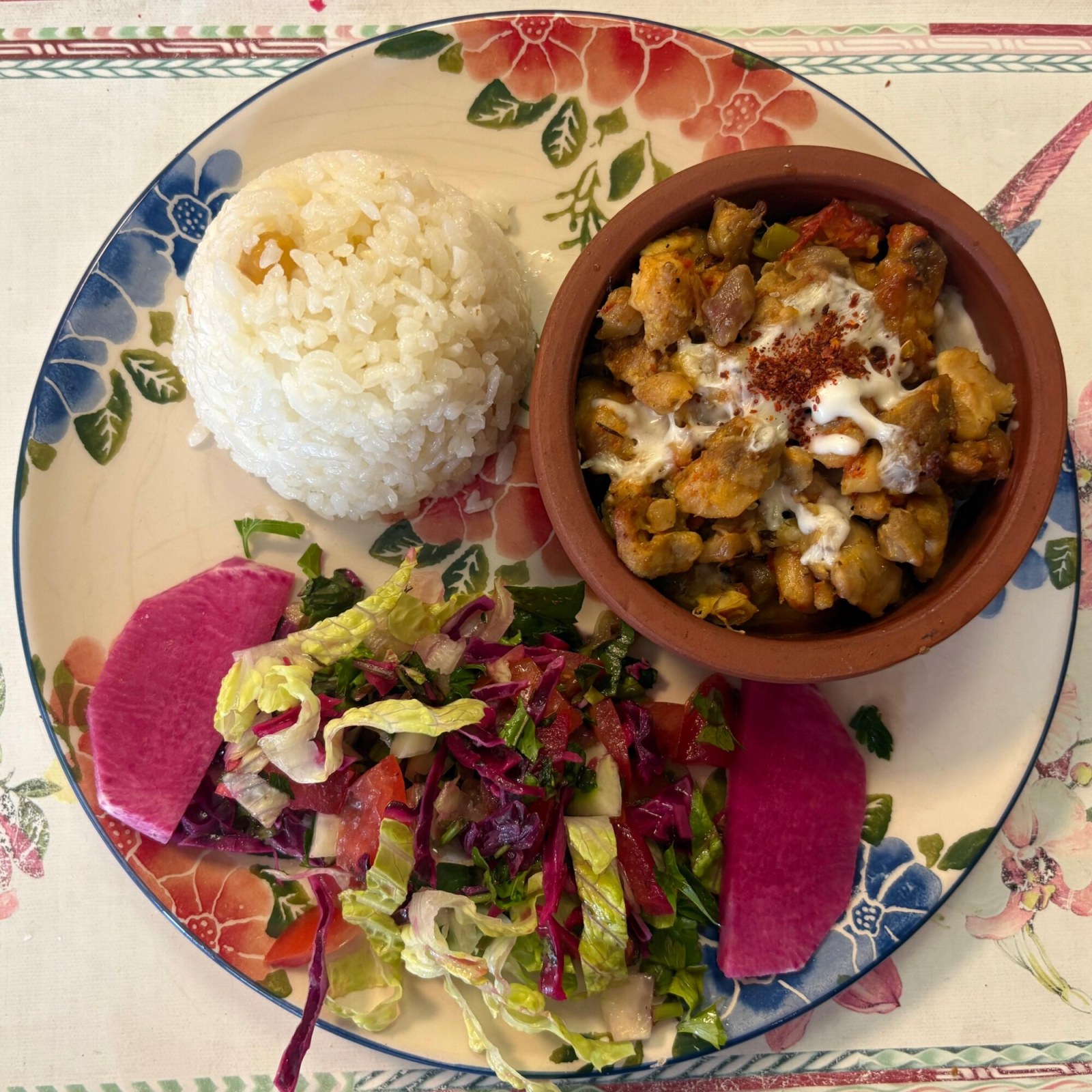 Tavuk Sac Kavurma + Pilav + Salata