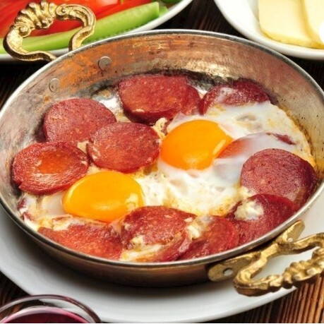 Sucuklu Yumurta
