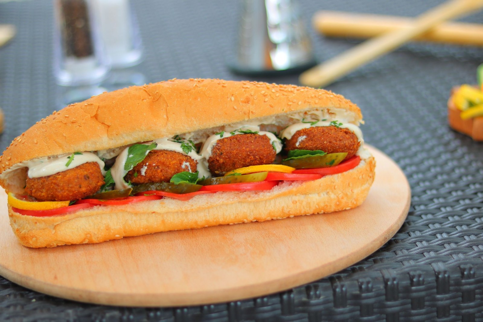 Tahinli Falafel Sandviç
