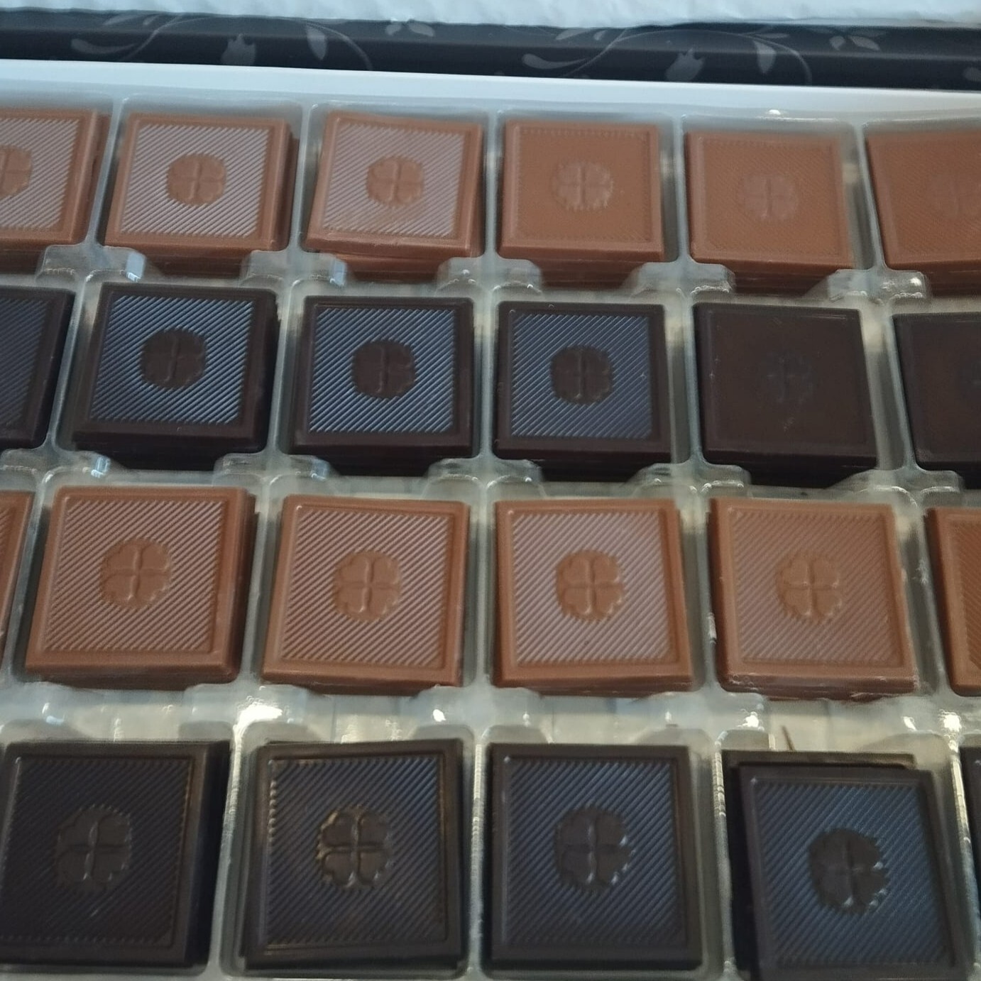 Madlen Çıkolata (1kg.)
