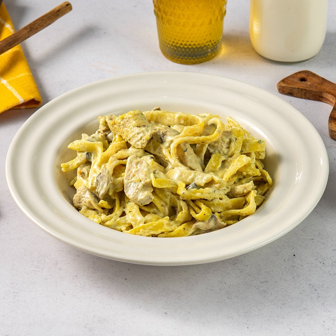 Tagliatelle Fettuccine Alfredo