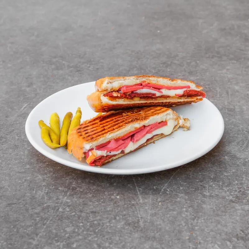 Salamlı Kaşarlı Yumurtalı Tost