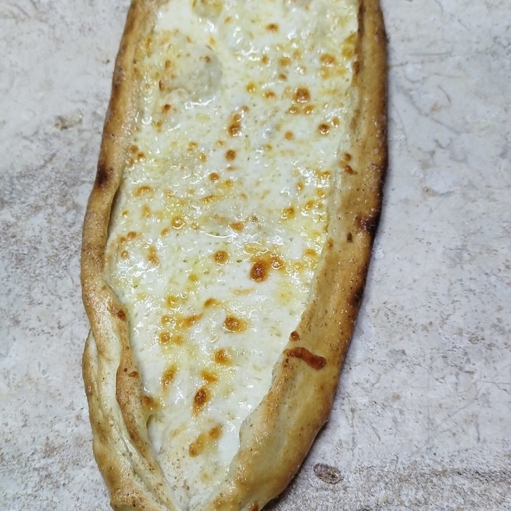 Kaşarlı Pide