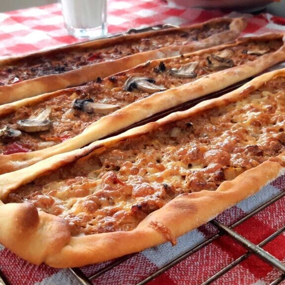 Kuşbaşı kaşarlı Mantarlı
