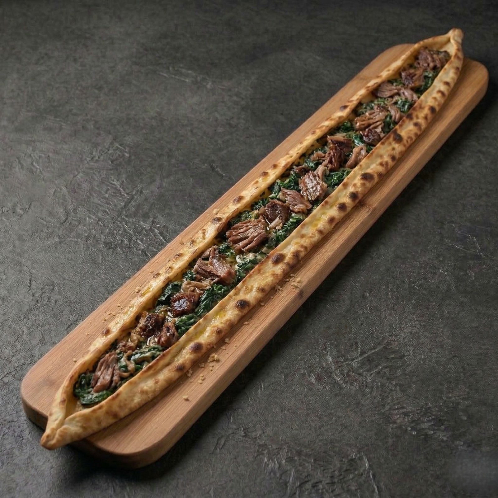 Ispanaklı Kavurmalı Bafra Pidesi