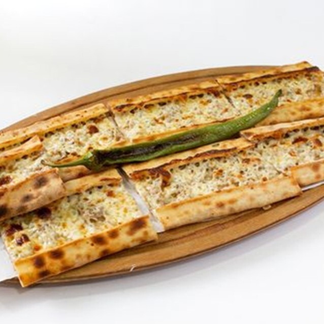 Mevlana Pide + 330 Ml. Coca Cola