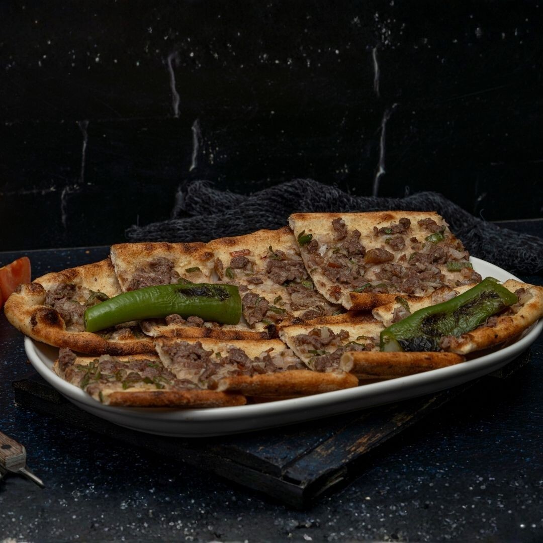 Kuşbaşılı Pide