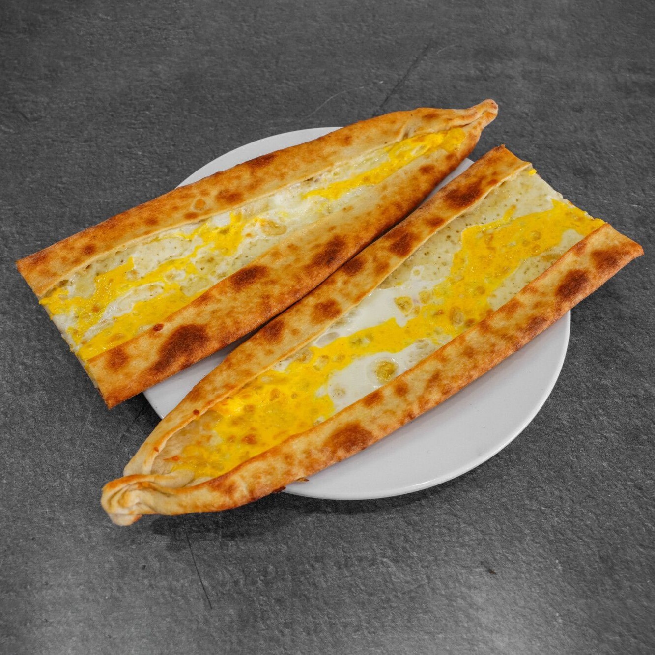 Kaşarlı Yumurtalı (Odun ateşinde)