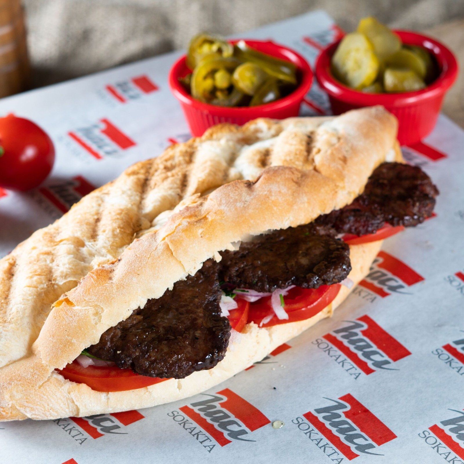 Ekmek Arası Tablacı Köfte + Ayran