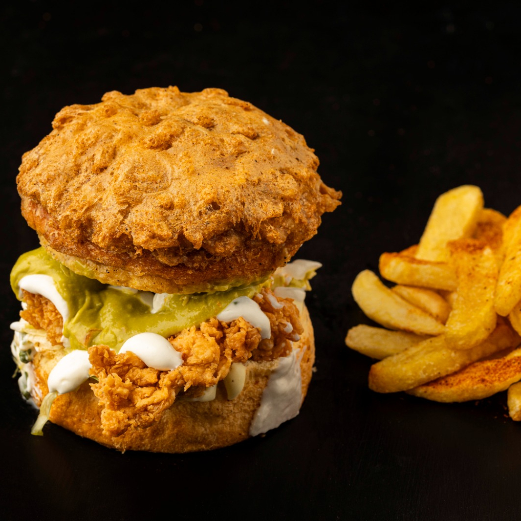 GOLDEN HORN CHICKEN BURGER MENU