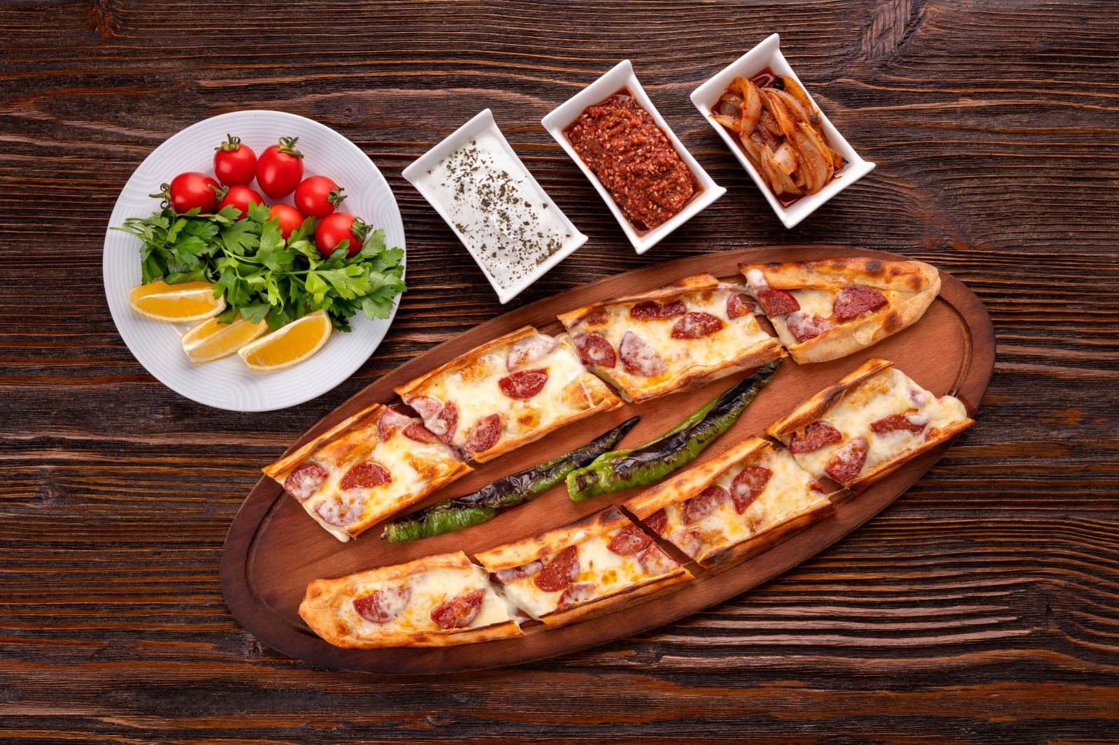 Sucuklu Kaşarlı Pide (75 cm.)