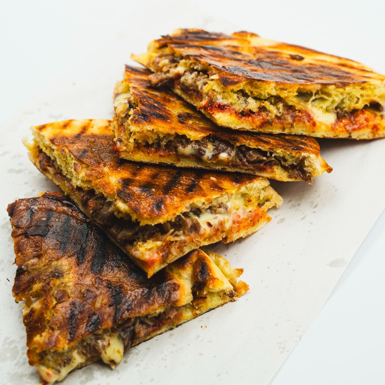 Bazlama Kavurma - Kaşarlı Tost