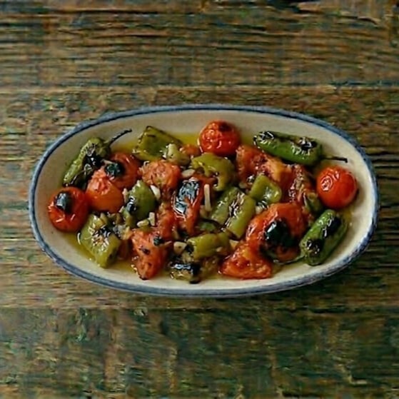 Közlenmiş Domates Ve Biber