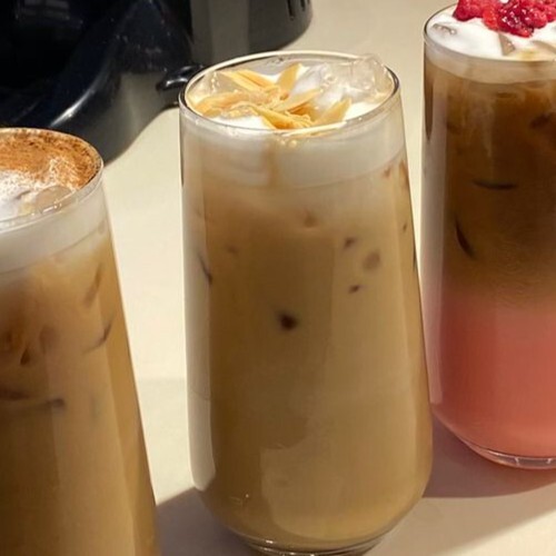Iced Kavrulmuş Bademli Latte