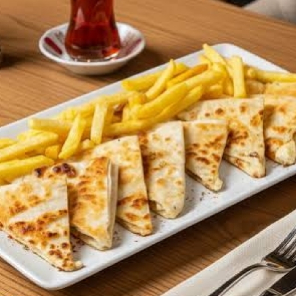 Kaşar-Sucuk Gözleme