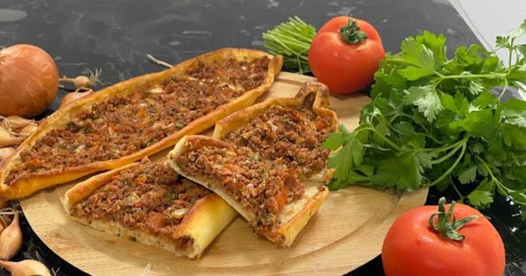 4 Kıymalı Pide