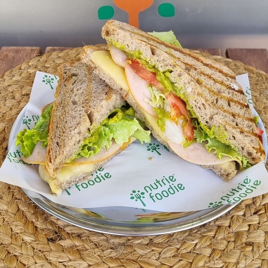 Hindi Fümeli Tost Sandviç