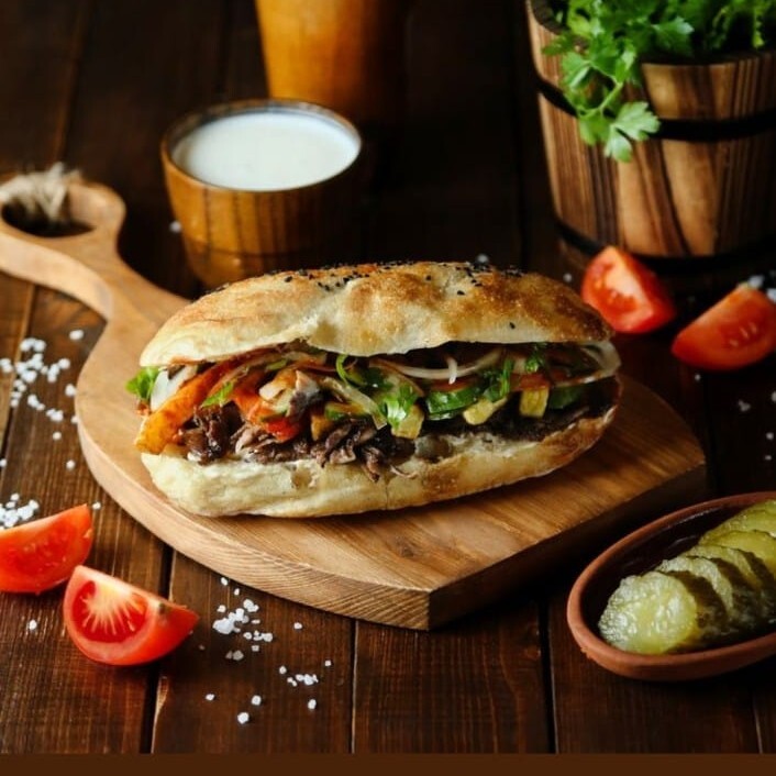 Ekmek Arası Et Döner