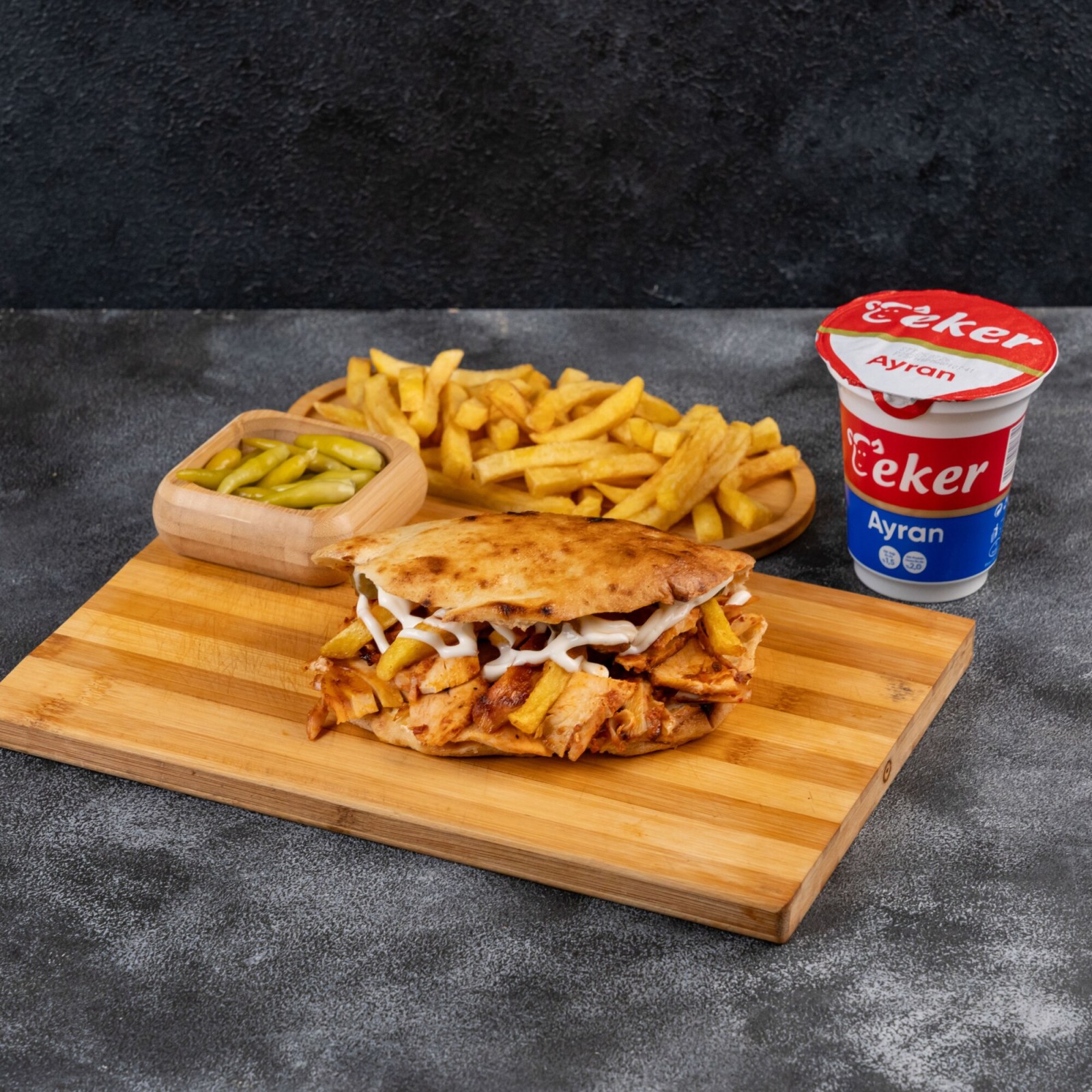 Tombik Ekmek Tavuk Döner Menü