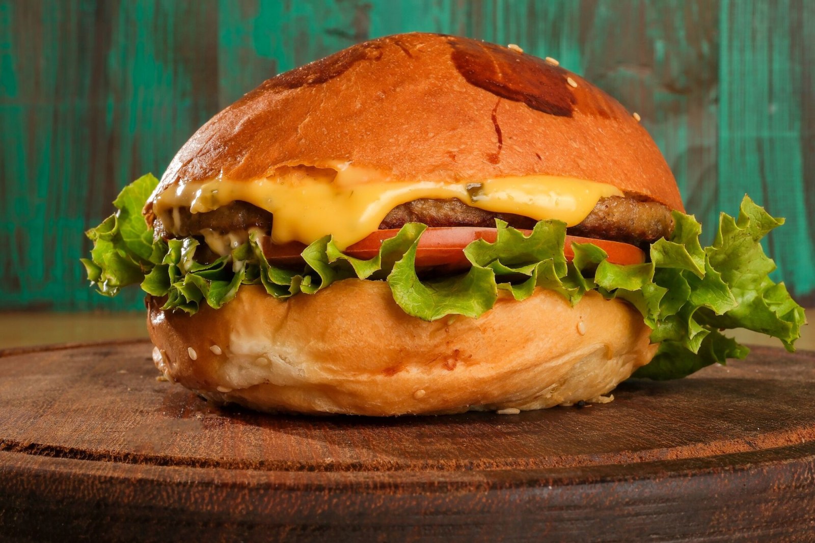 Ömür Cheese Burger