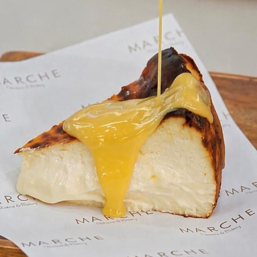 Limon Soslu İspanyol Cheescake