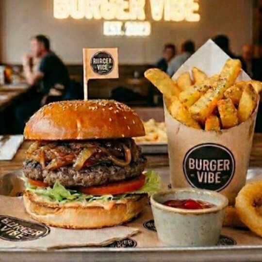 Double Woo Hot Burger