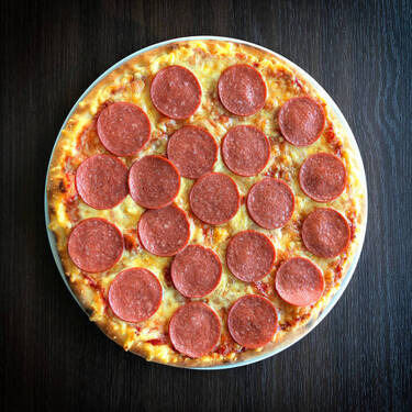 Sosisli Pizza (Büyük Boy)