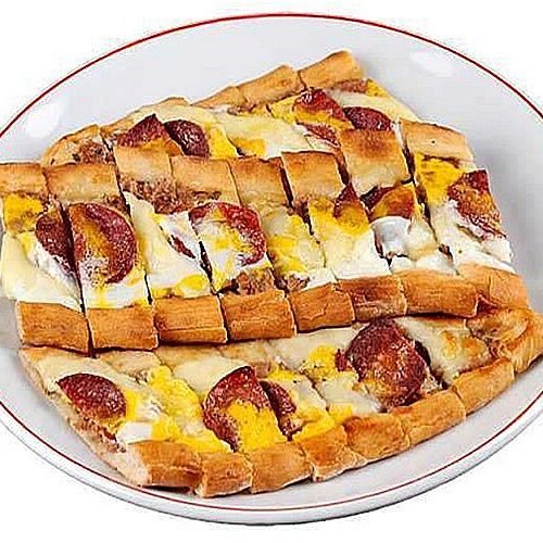 Kaşarlı Sucuklu Yumurtalı Pide