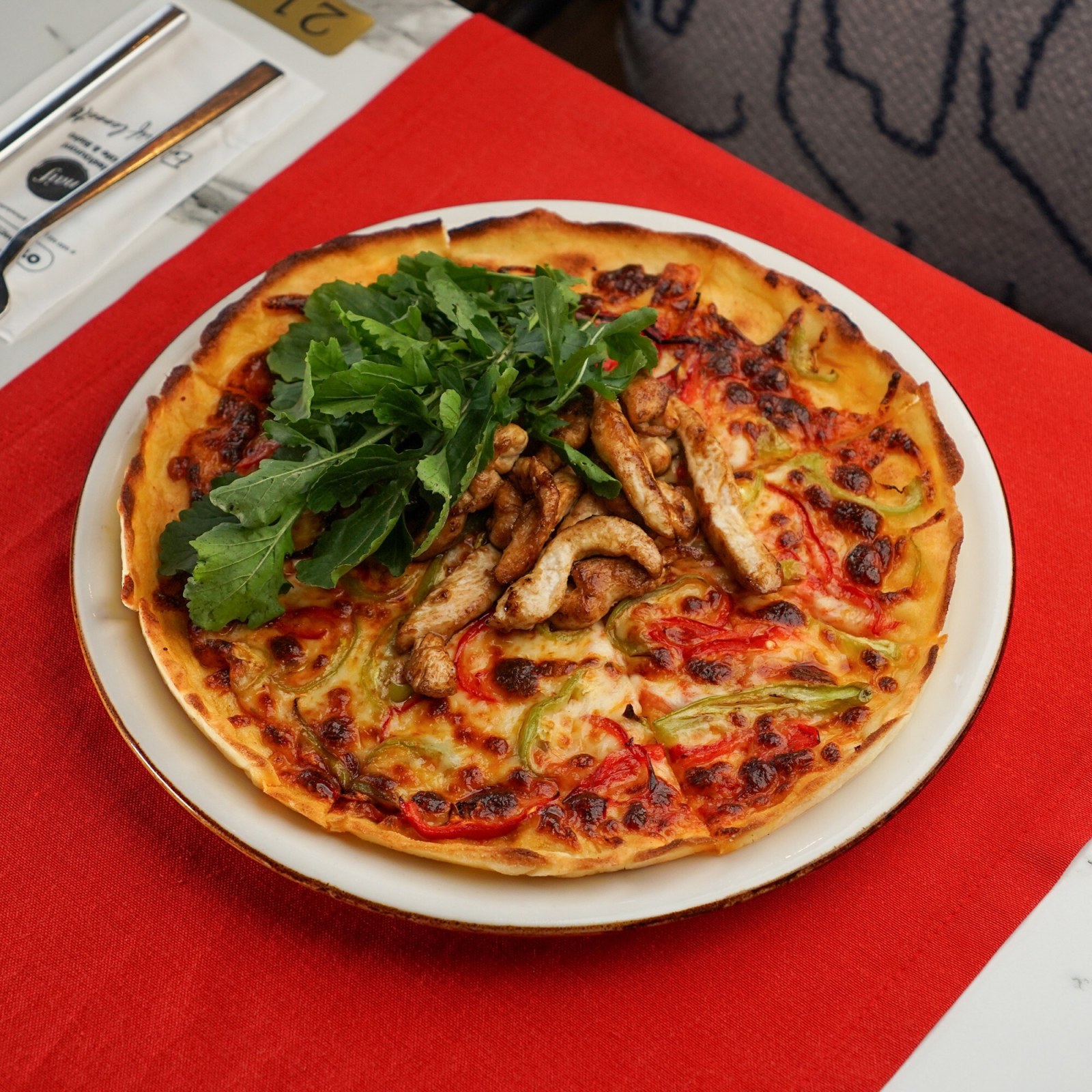 TAVUKLU NAİF PİZZA