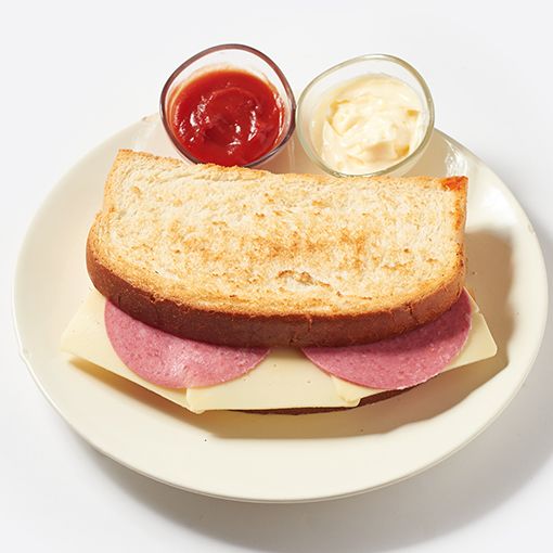 Salamlı Kaşarlı Tost