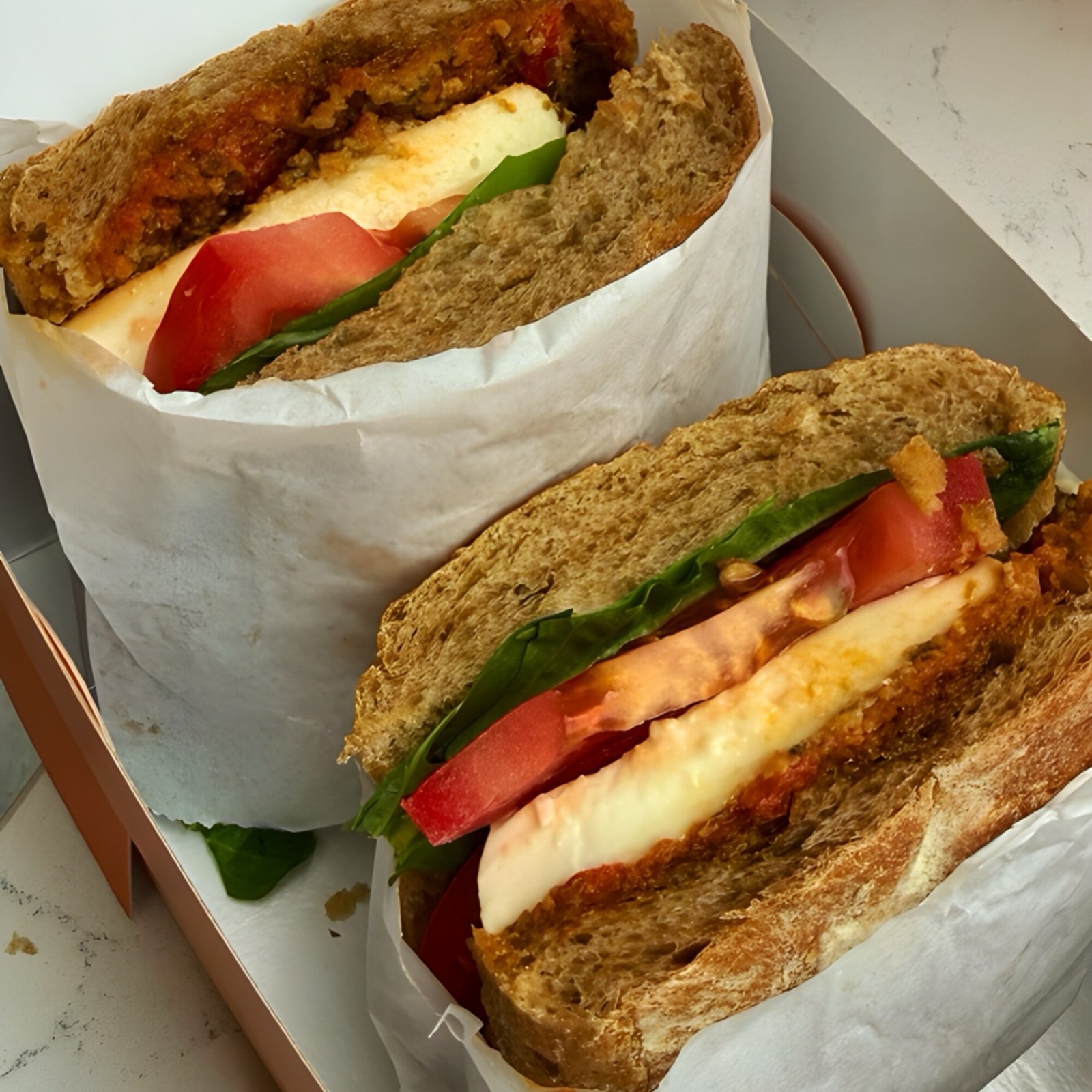 Caprese Sandviç