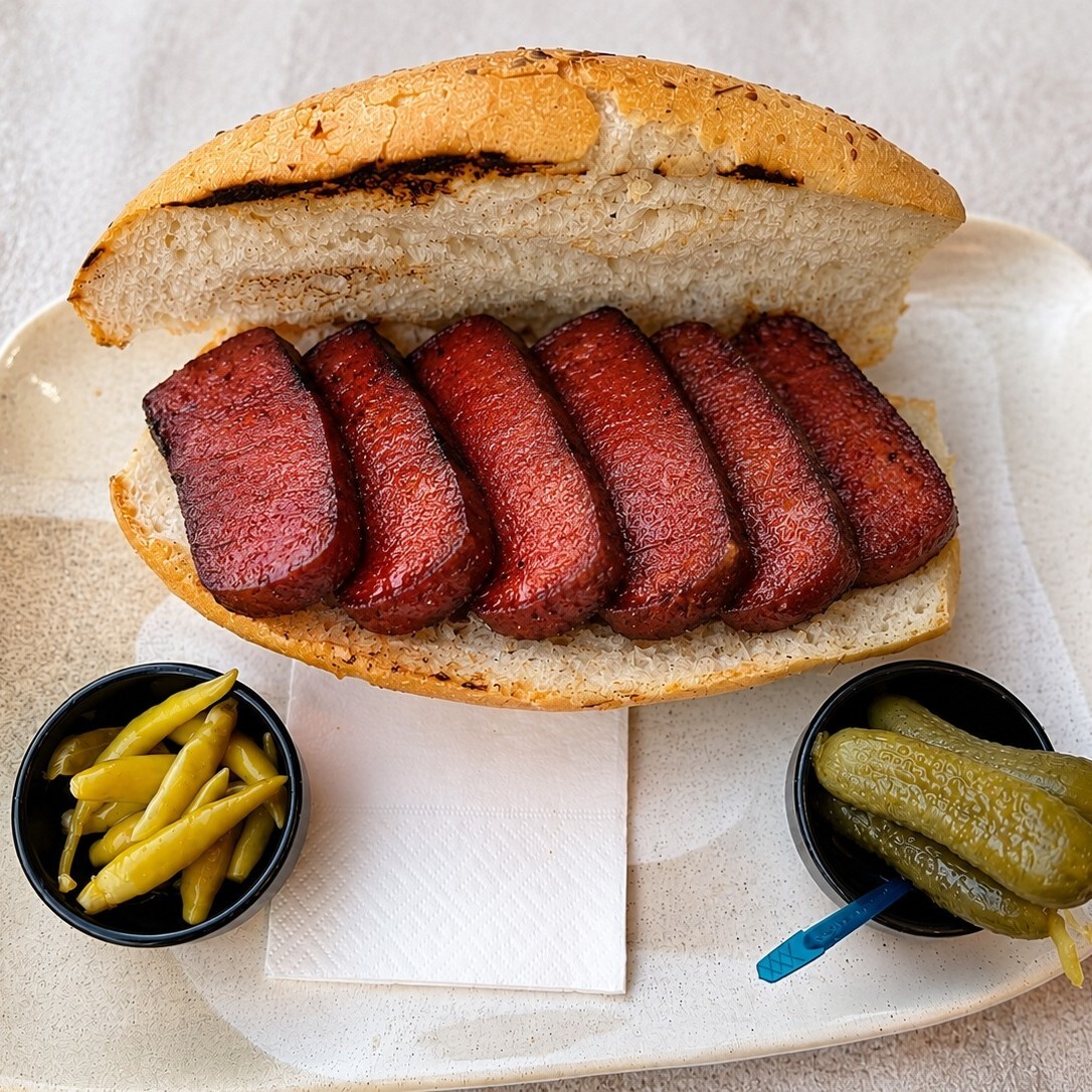 Ekmek Arası Sucuk ( Üç Çeyrek Ekmek)