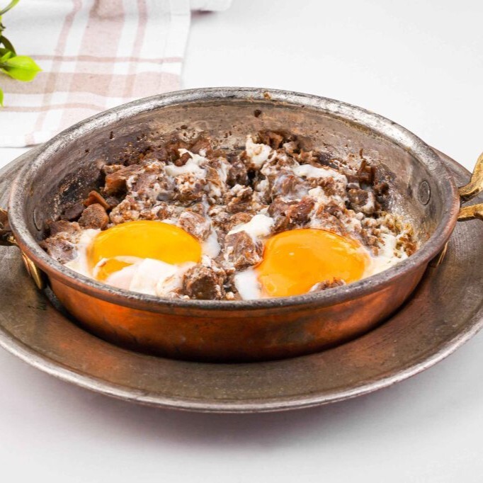 Kavurmalı Yumurta