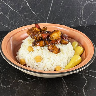 BARBEKÜ SOSLU TAVUK PİLAV