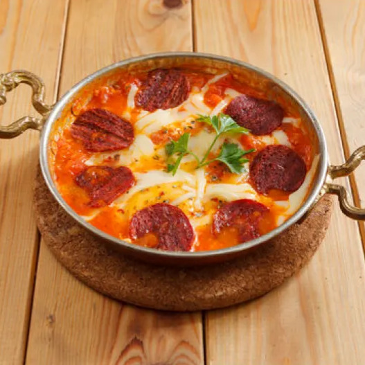Sucuklu Kaşarlı Menemen