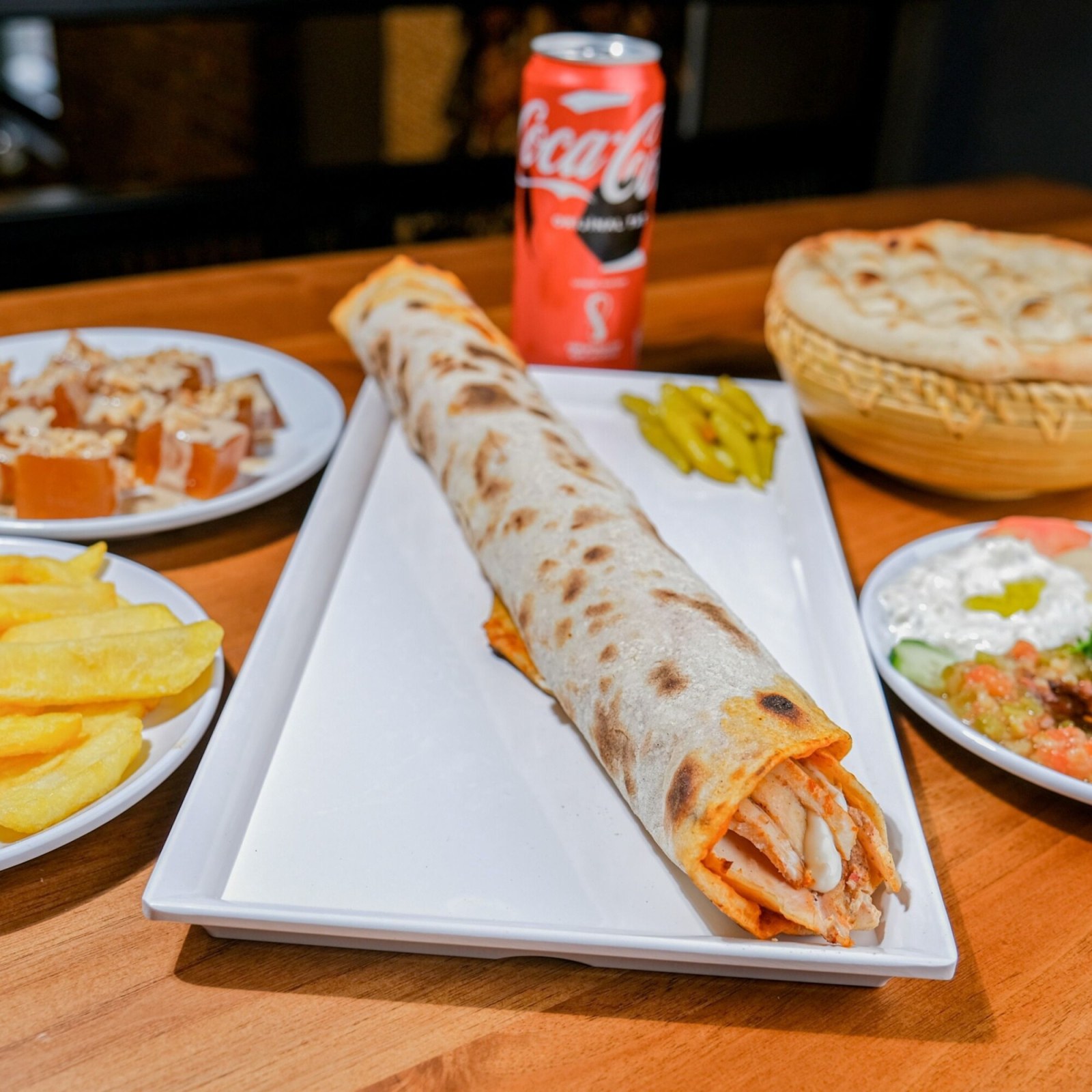Mega Humuslu Tavuk Döner Dürüm Menü