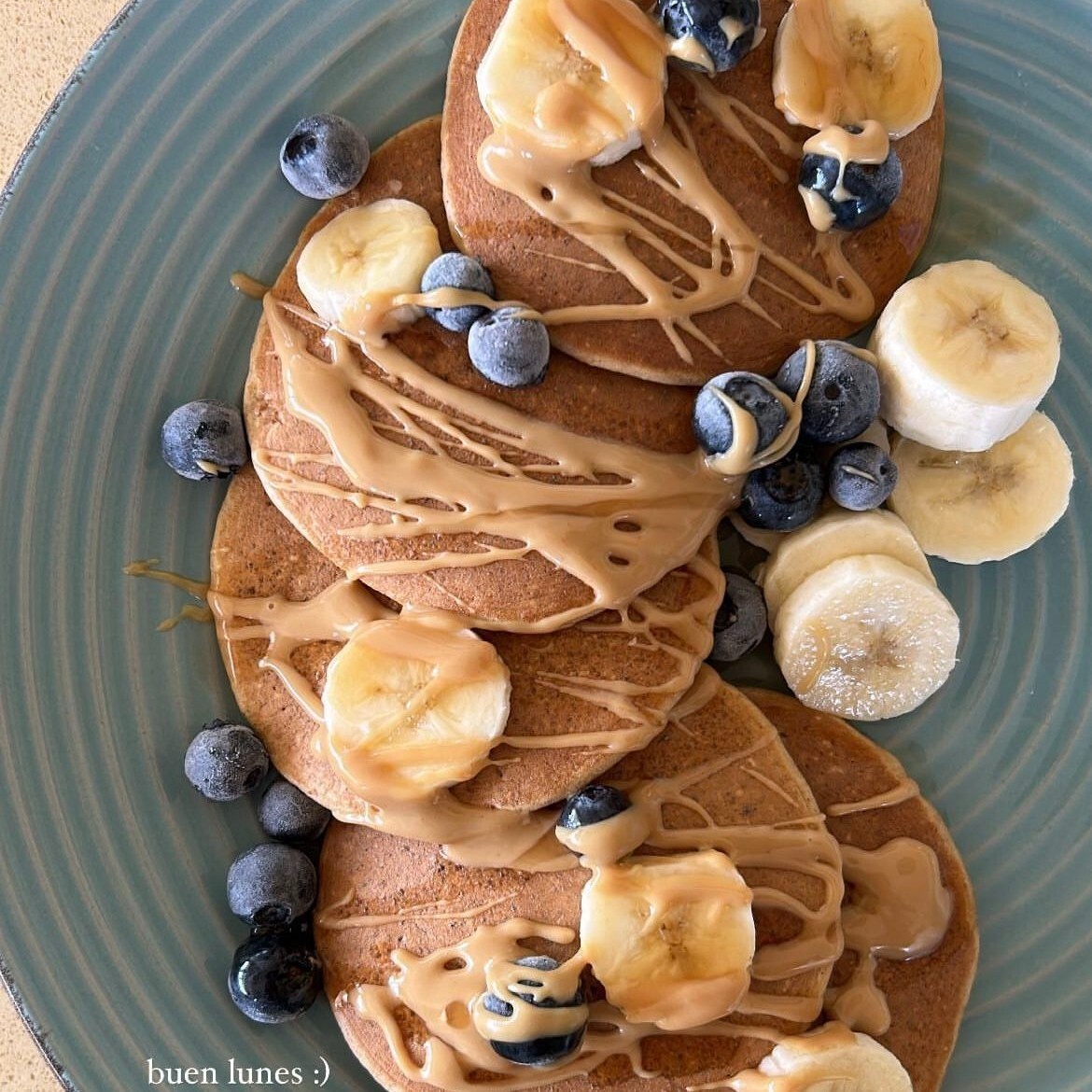 Frambuazlı Çikolatalı Pancake