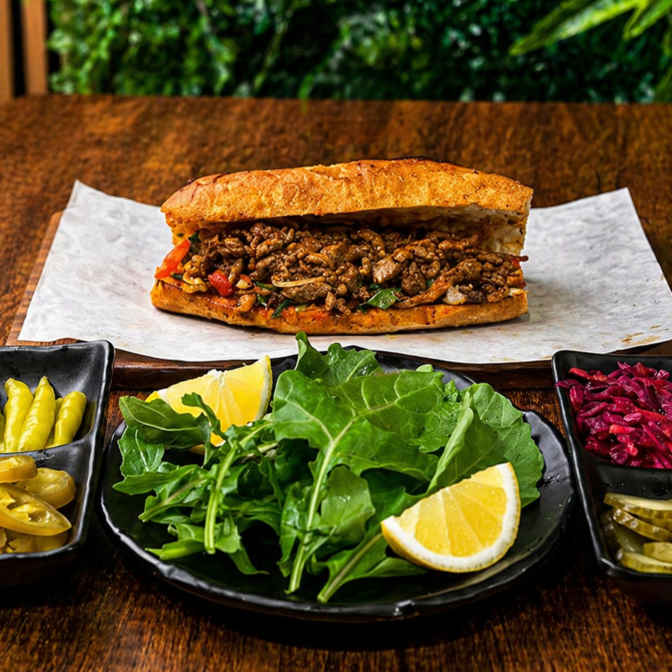 Gurme Porsiyon Sandviçte Et Tantuni (145 gr)