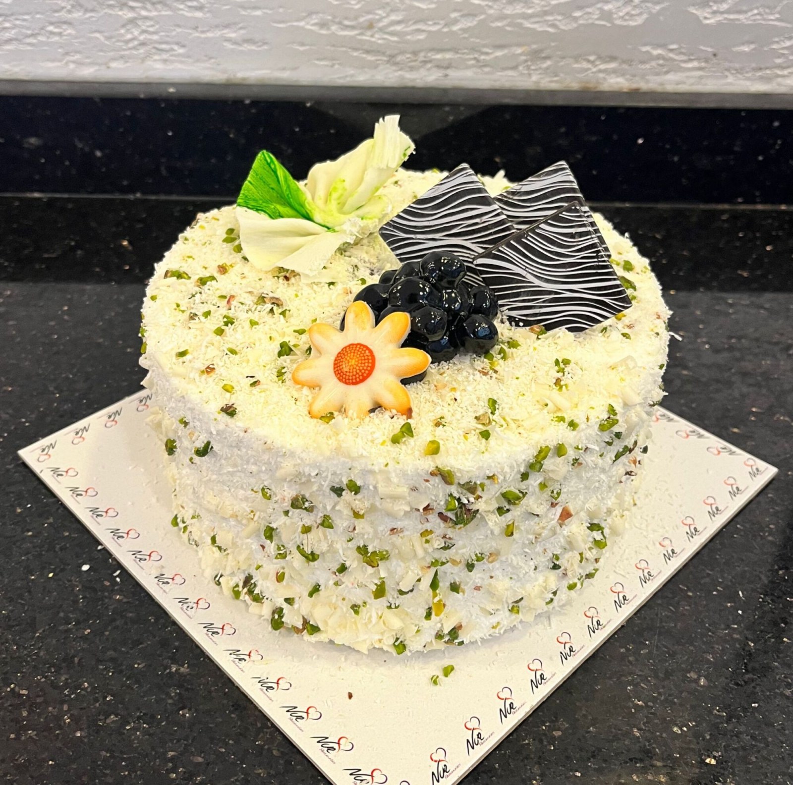 Antep Fıstıklı Pasta ( 6 Kişilik )
