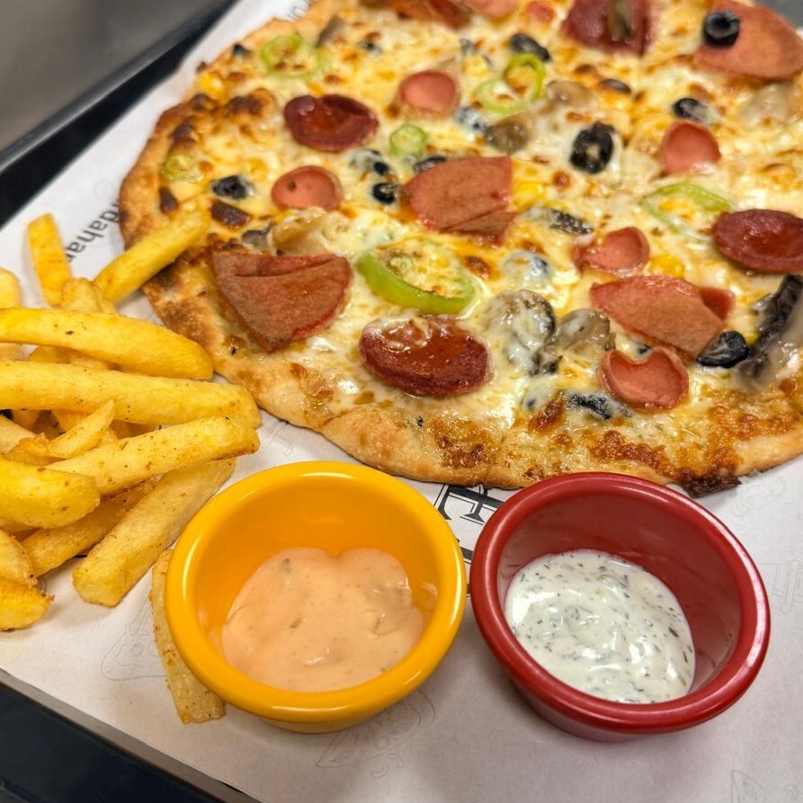 Karışık Pizza (Büyük Boy) Menü+ 2 adet İçecek