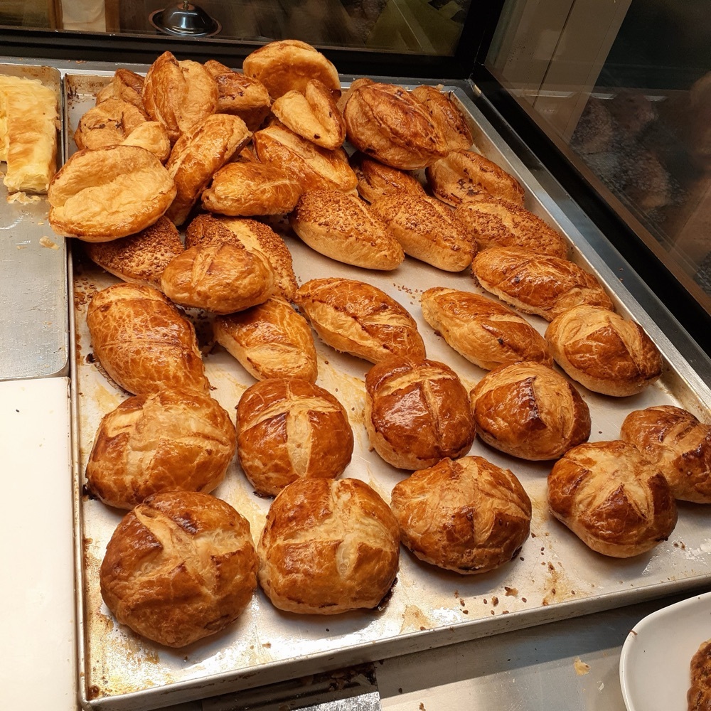 Zeytinli Karaköy Poğaçası